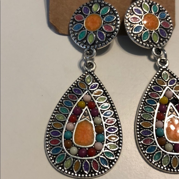 Fun earrings! - Picture 2 of 2
